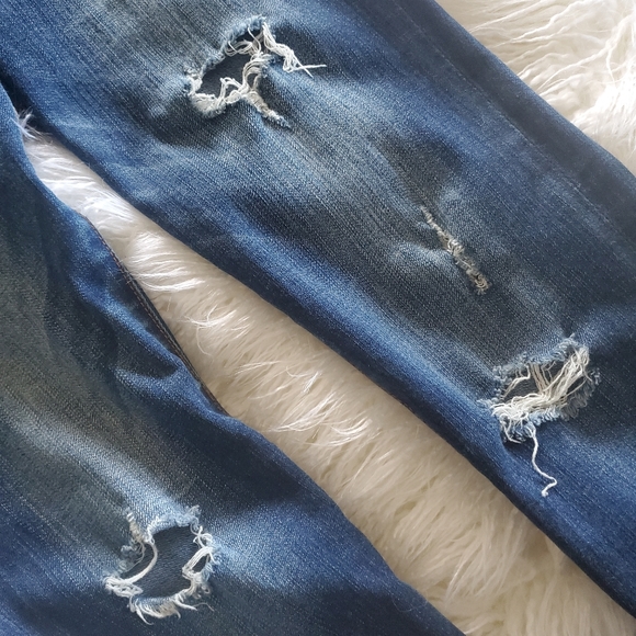 new ✨️ a&f distressed jeans - Picture 5 of 7